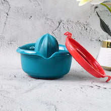 Supermom Plastic Premium Manual Hand Press Citrus Juicer (1 Pc)